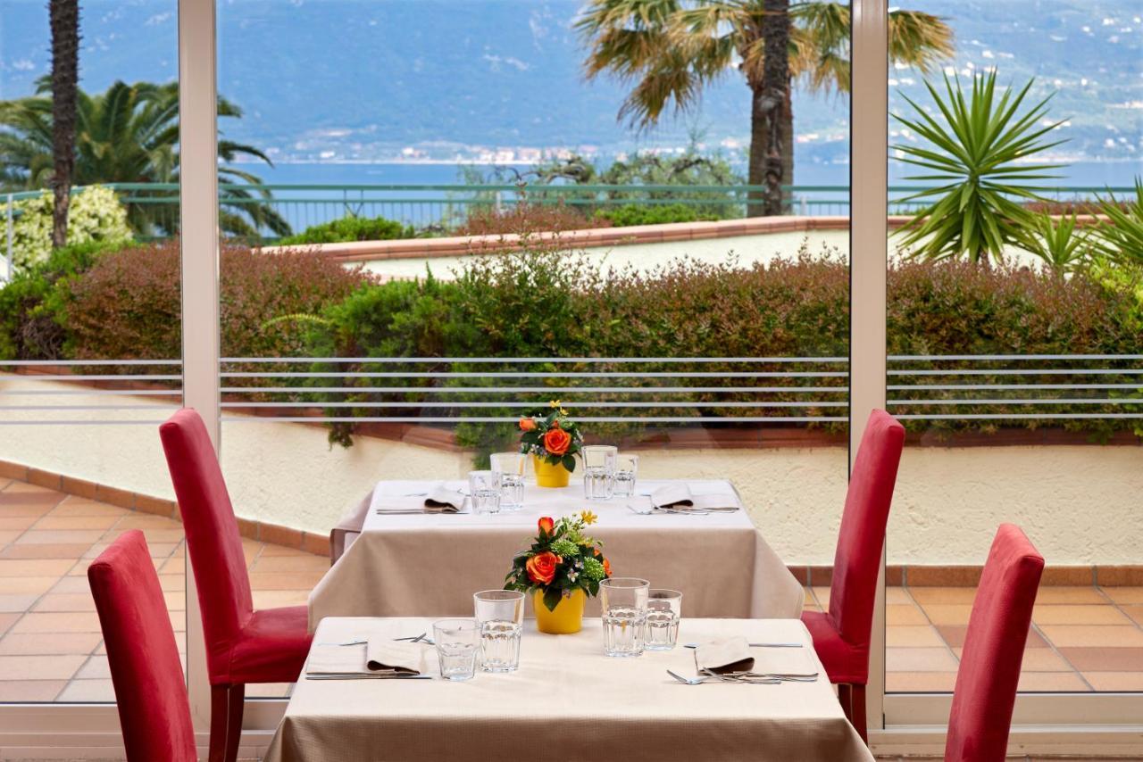 Hotel Royal Village Limone sul Garda Dış mekan fotoğraf