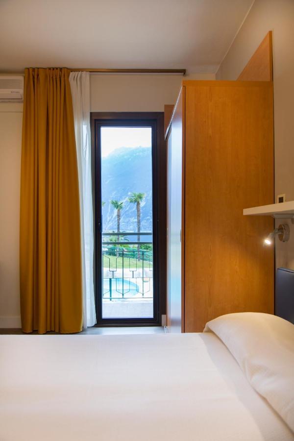 Hotel Royal Village Limone sul Garda Dış mekan fotoğraf