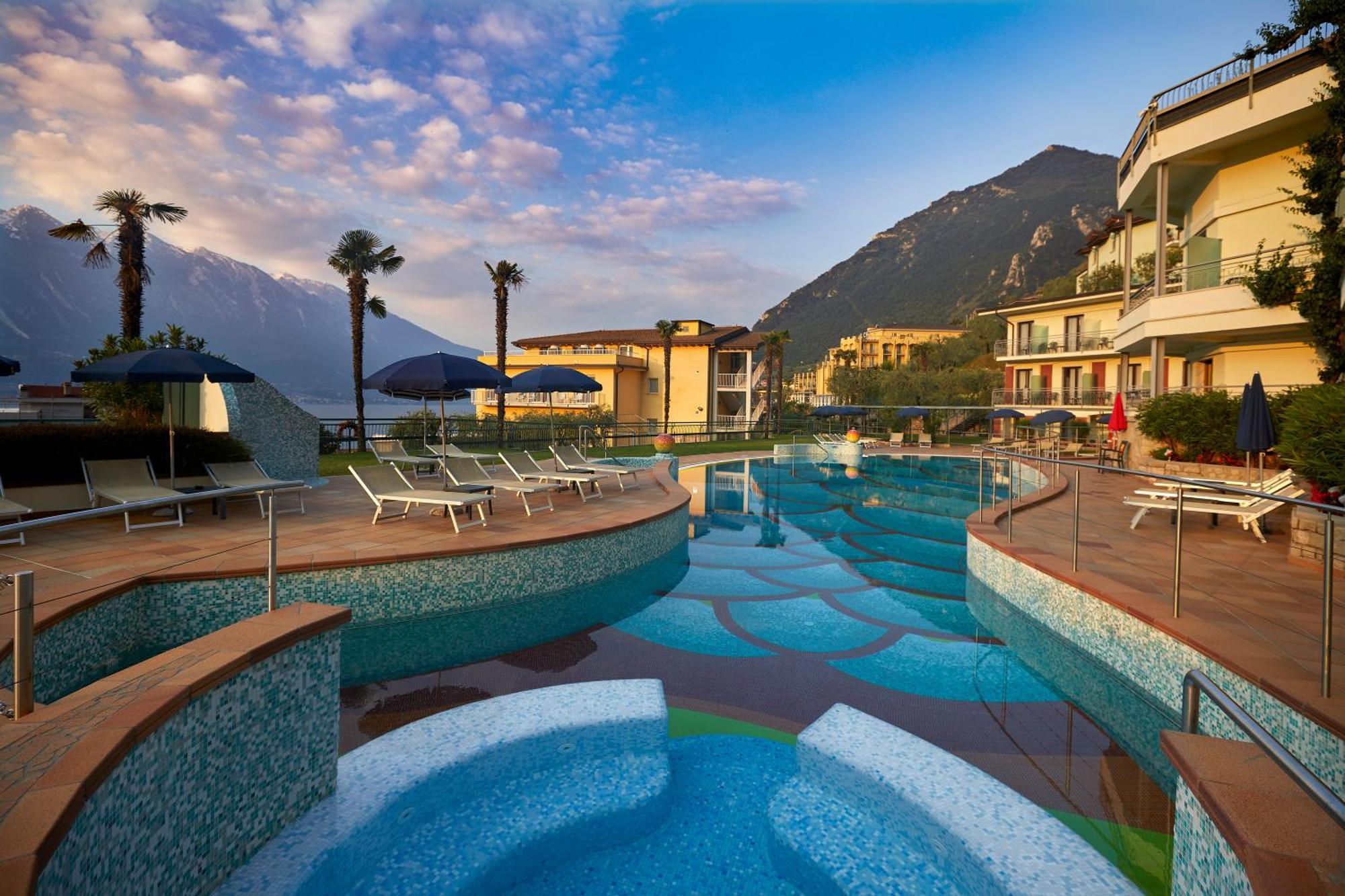 Hotel Royal Village Limone sul Garda Dış mekan fotoğraf
