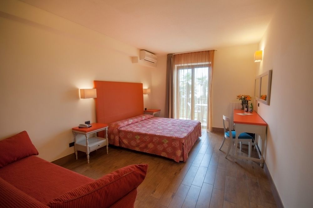 Hotel Royal Village Limone sul Garda Dış mekan fotoğraf