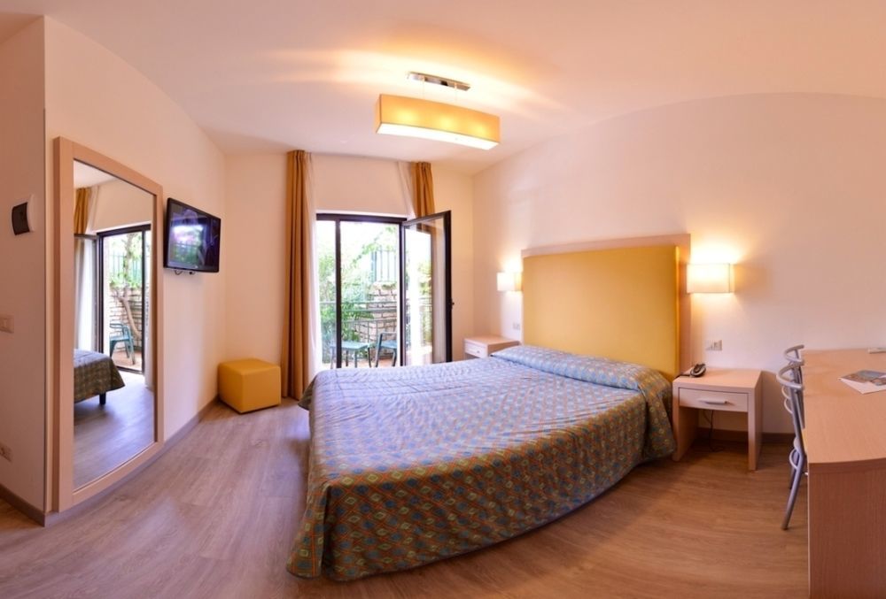 Hotel Royal Village Limone sul Garda Dış mekan fotoğraf